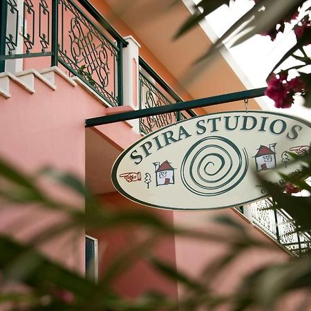 Spira Studios & Apartments In The Heart Of לגאנאס מראה חיצוני תמונה