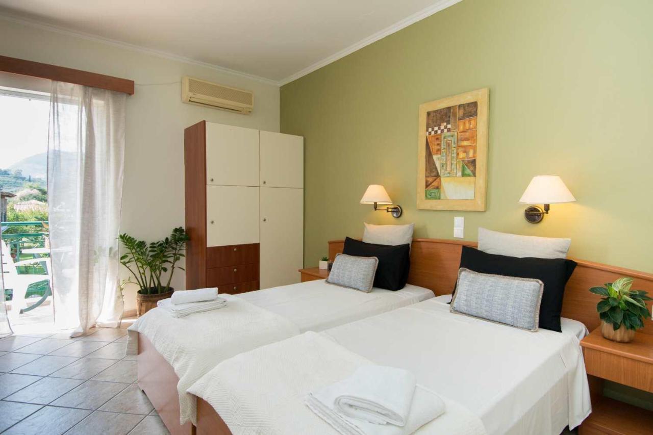 Spira Studios & Apartments In The Heart Of לגאנאס מראה חיצוני תמונה