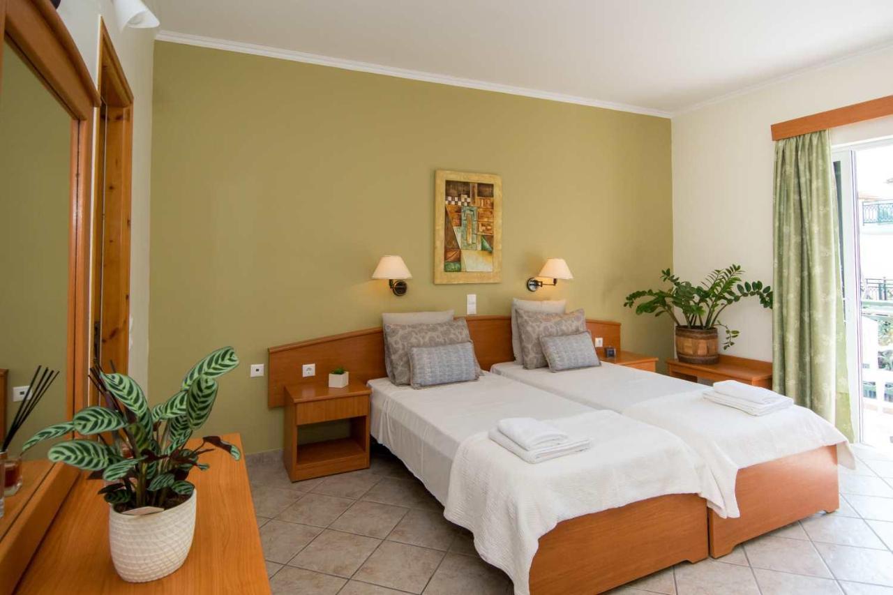 Spira Studios & Apartments In The Heart Of לגאנאס מראה חיצוני תמונה