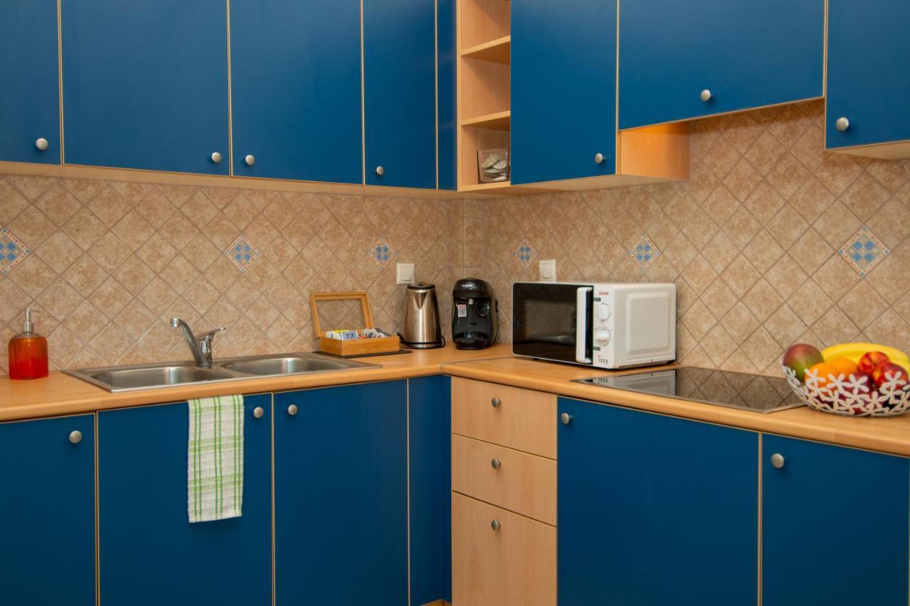 Spira Studios & Apartments In The Heart Of לגאנאס מראה חיצוני תמונה