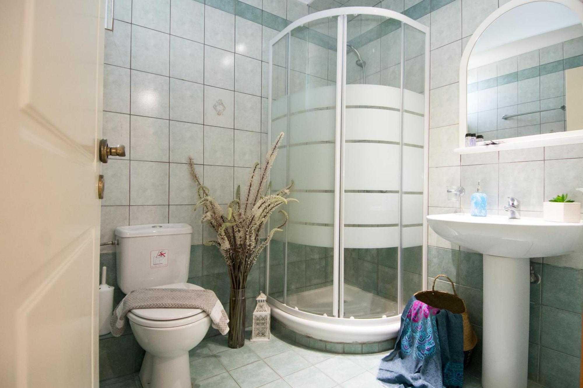 Spira Studios & Apartments In The Heart Of לגאנאס מראה חיצוני תמונה